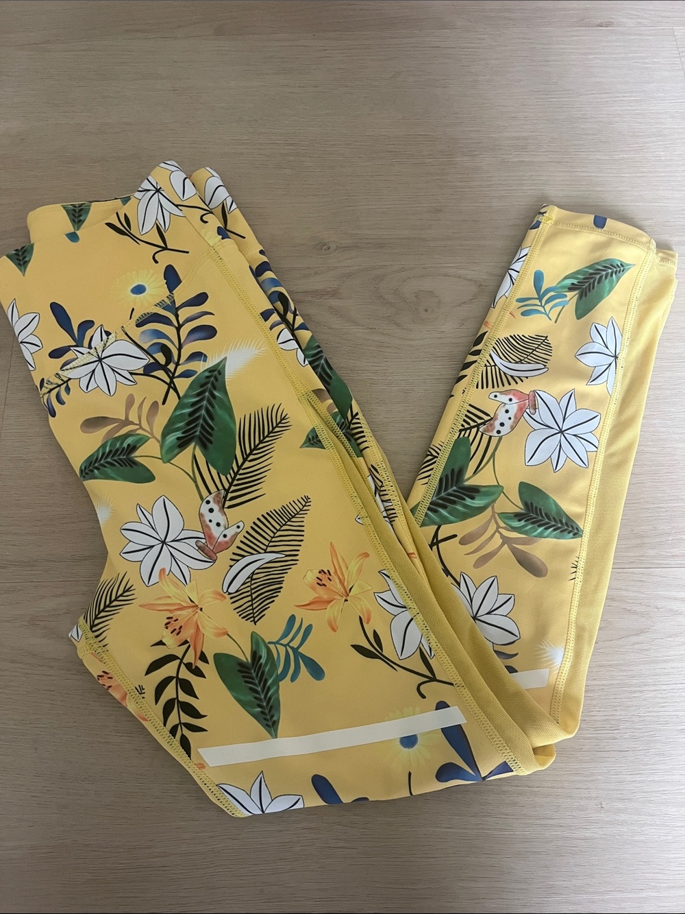 3/$25🎃ZYIA Yellow Tropical Floral Leggings sz6/8